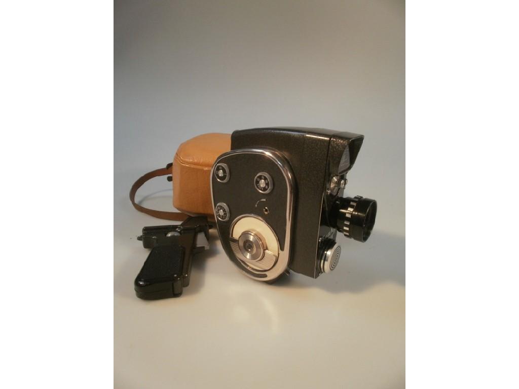 Appraisal: A quartz M mm cine camera in case including instruction