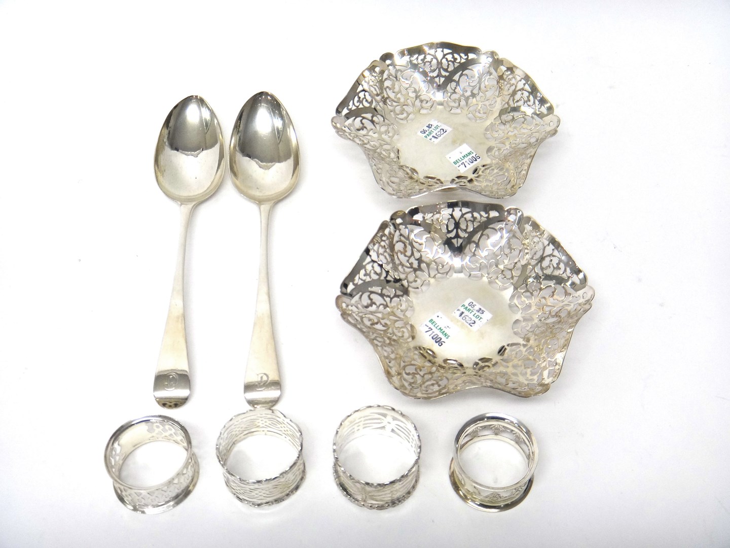 Appraisal: Silver comprising a pair of Old English pattern tablespoons London