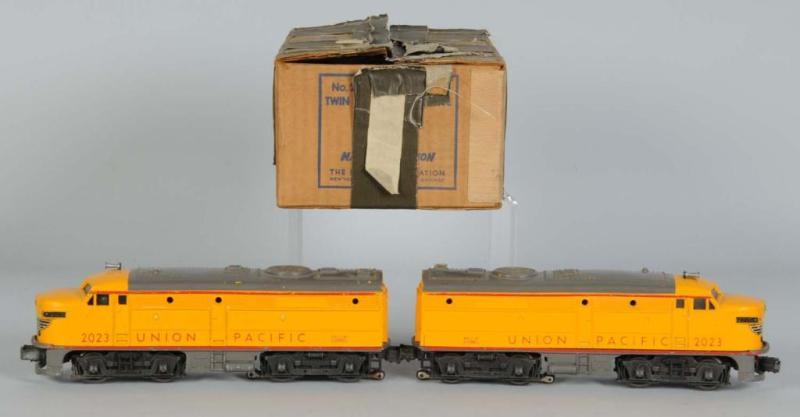 Appraisal: Lionel -Piece No Union Pacific Alco Units Description Post-war O-gauge