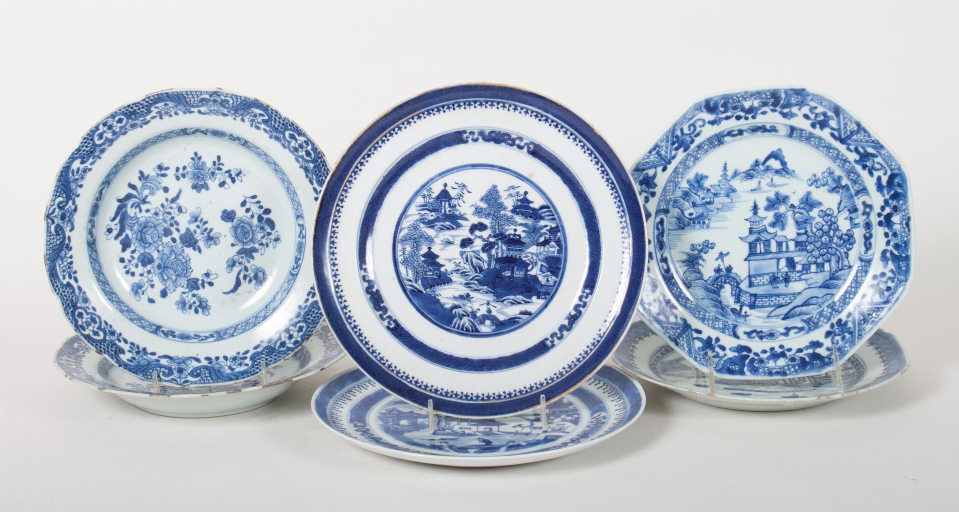 Appraisal: Six Chinese Export blue and white porcelain plates mid to