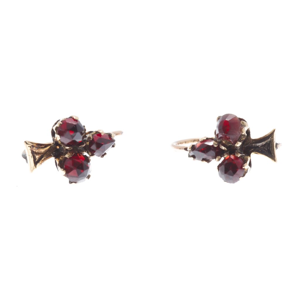 Appraisal: A pair of garnet set earrings each modelled as a