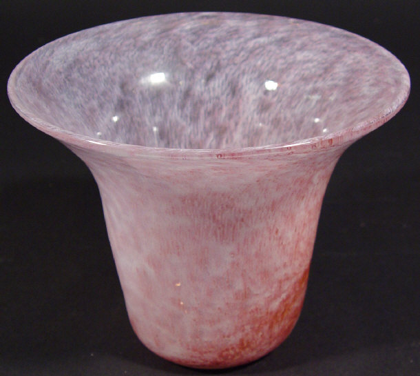 Appraisal: Naezing pink glass vase with mottled decoration cm high