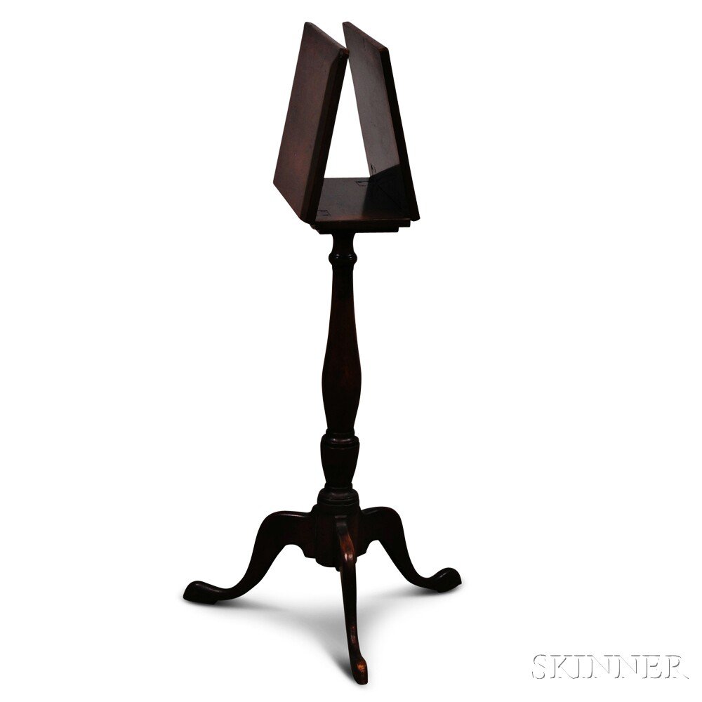 Appraisal: Queen Anne-style Mahogany Reading Stand the two hinged leaves folding