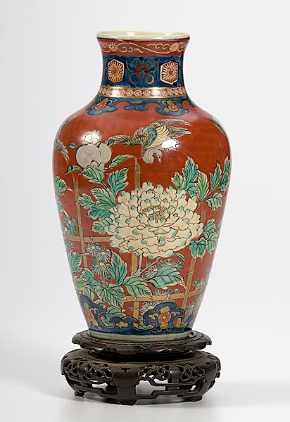 Appraisal: JAPANESE FLORA CERAMIC VASE th century in the Imari palette