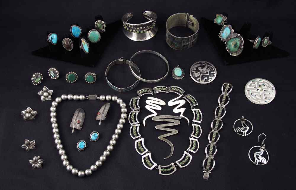 Appraisal: ESTATE COLLECTION OF MEXICAN STERLING JEWELRY Necklace and bracelet set