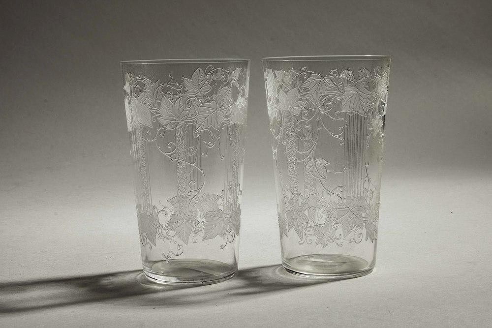 Appraisal: Two Locke Art Glass Tumblers in Ivy and Line Pattern