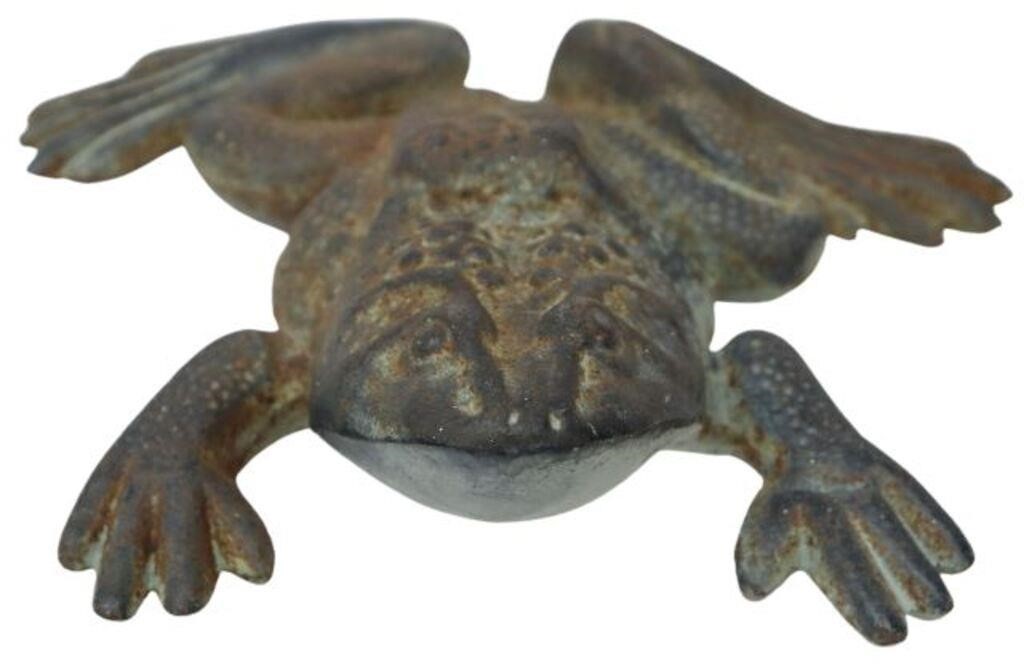 Appraisal: Cast iron frog marked VMC Virginia Metalcrafters approx h l