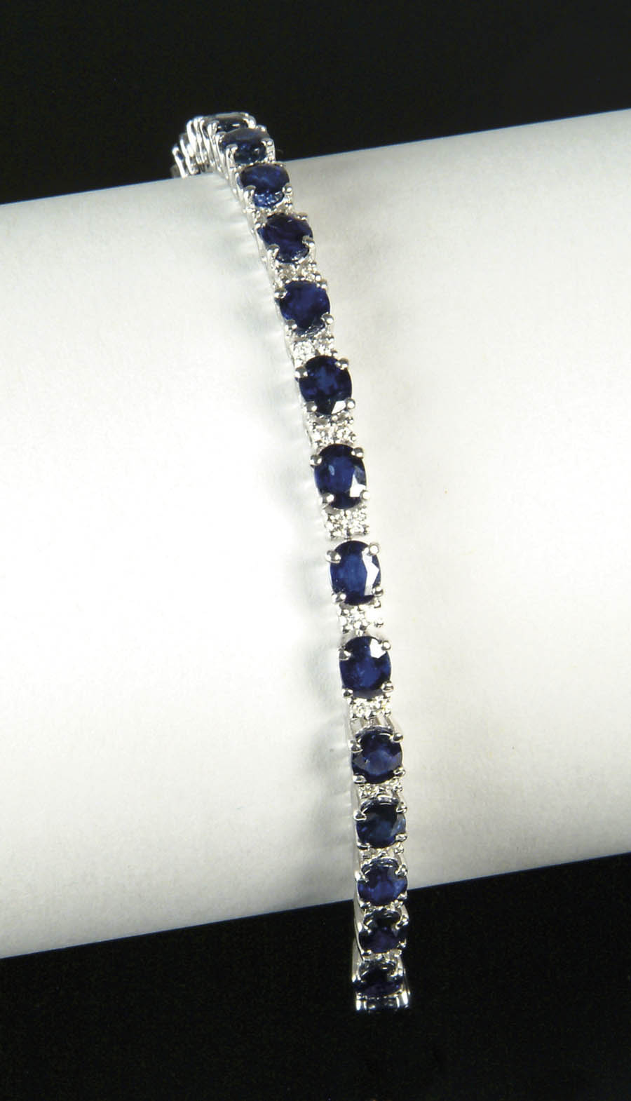 Appraisal: SAPPHIRE DIAMOND AND K WHITE GOLD BRACELET White gold bracelet