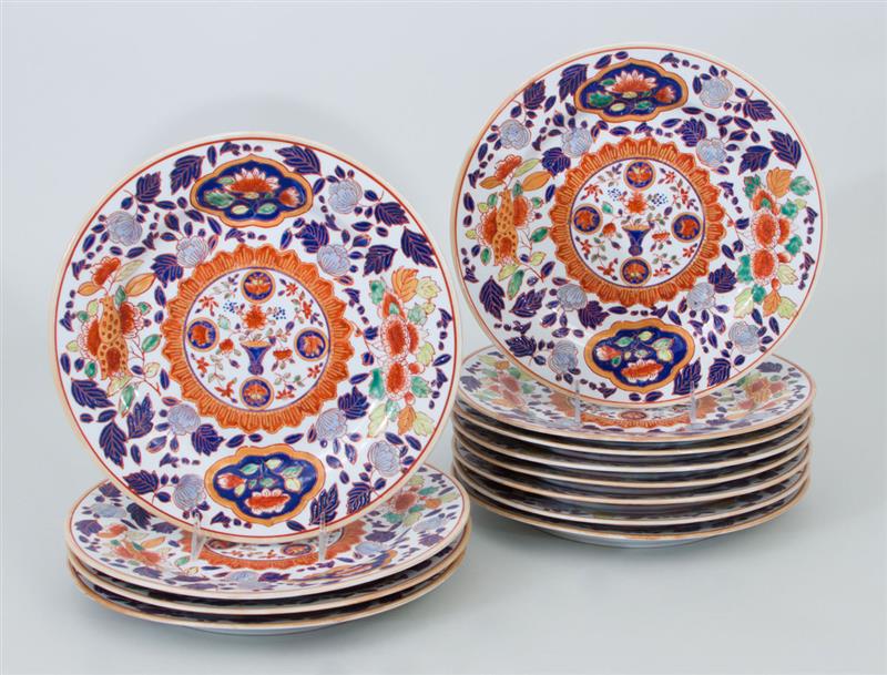 Appraisal: Set of Twelve Chinese Imari Pattern Plates Apocryphal iron-red four-character