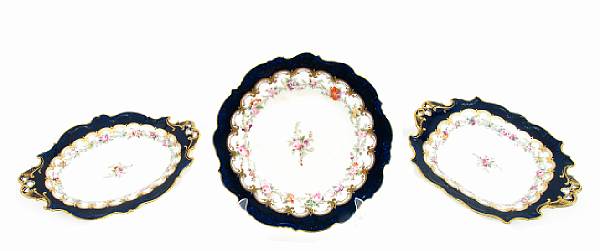 Appraisal: An English part dessert service comprising ten plates diameter in