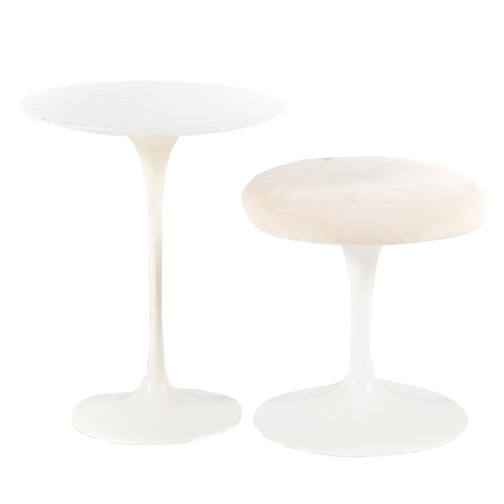 Appraisal: Saarinen marble top side table and stool Designed by Eero