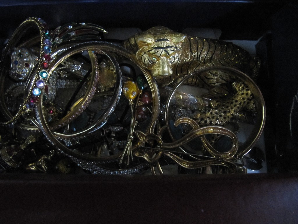 Appraisal: Box of costume jewellery tiger figures etc