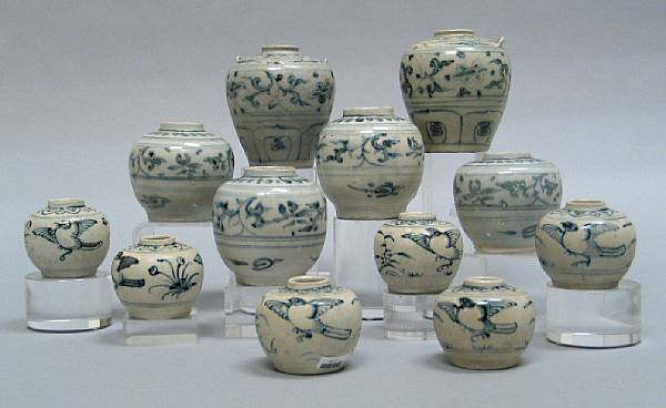 Appraisal: A selection of twelve blue and white jars and jarlets