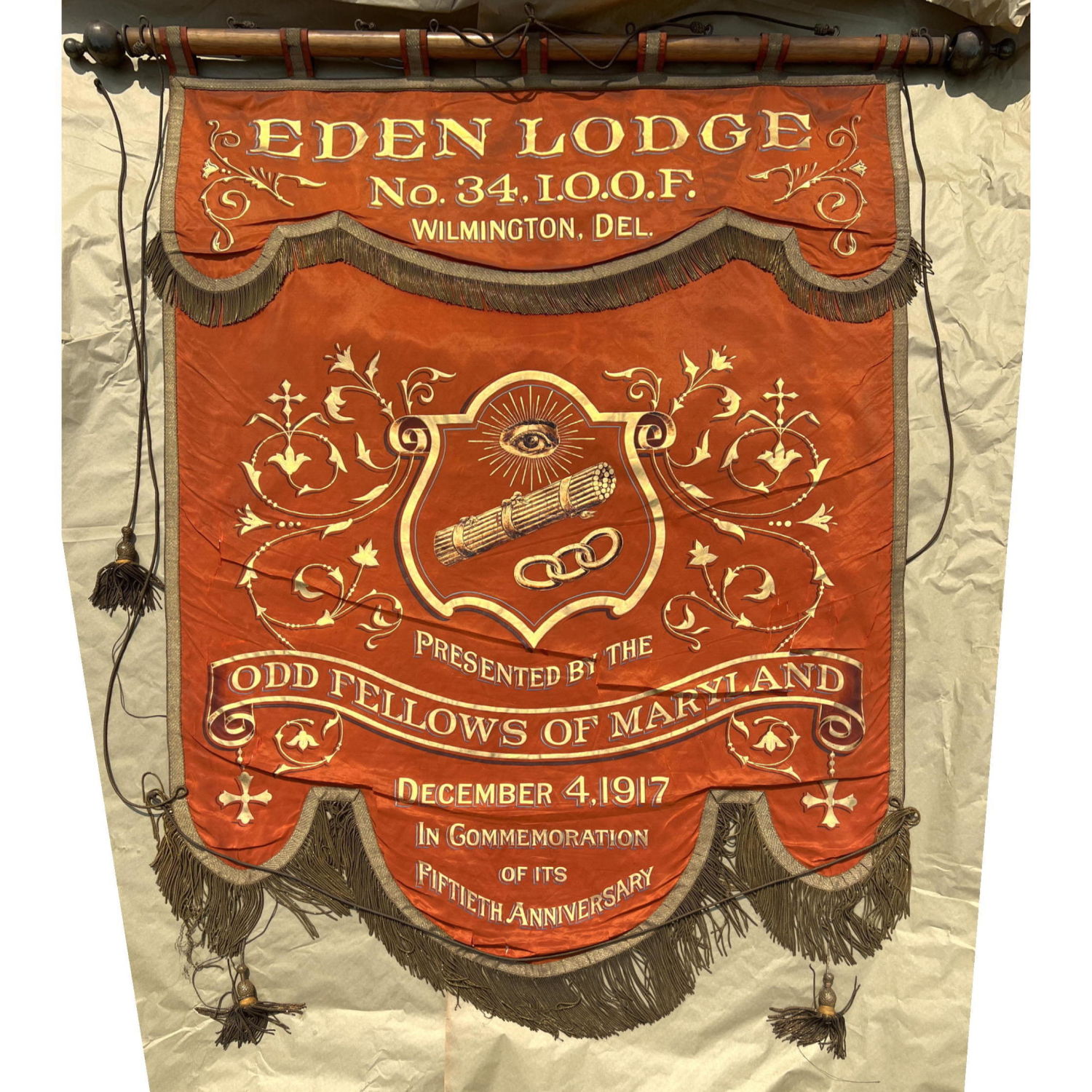 Appraisal: Silk banner th anniversary Odd Fellows Eden Lodge Wilmington DE