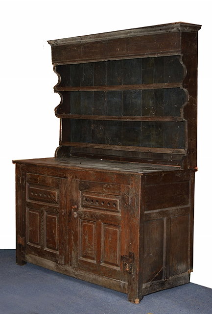 Appraisal: AN TH CENTURY OAK DRESSER the base with twin fielded