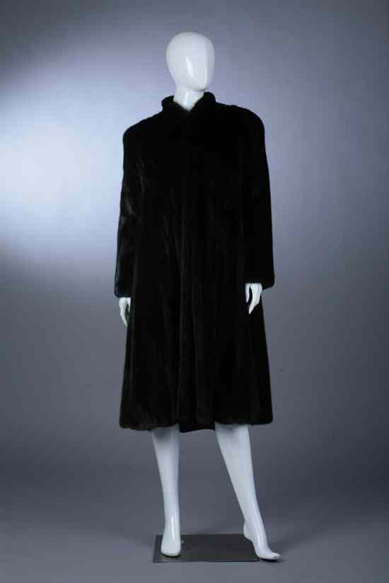 Appraisal: LADIES FULL-LENGTH BLACK MINK FUR COAT Retailed Fine's Savannah