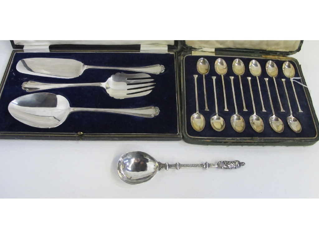 Appraisal: Lot comprising EP servers cased set of twelve silver spoons