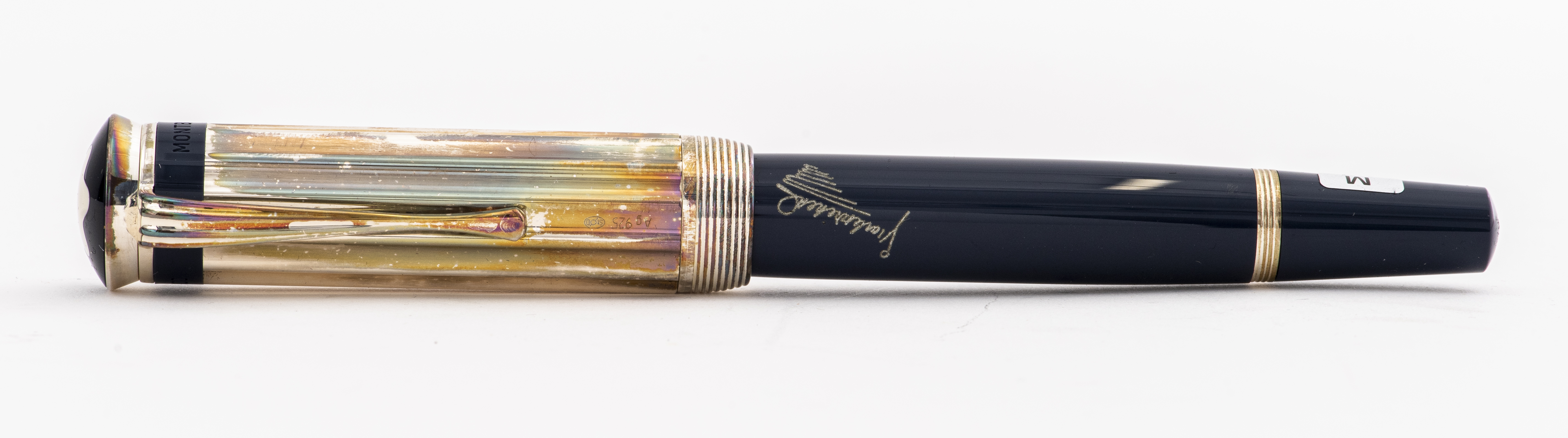 Appraisal: MONTBLANC 'CHARLES DICKENS' FOUNTAIN PEN Montblanc Meisterstuck 'Charles Dickens' Limited