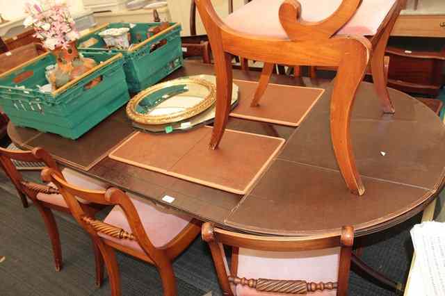 Appraisal: A REGENCY STYLE MAHOGANY 'D' END DINING TABLE with single