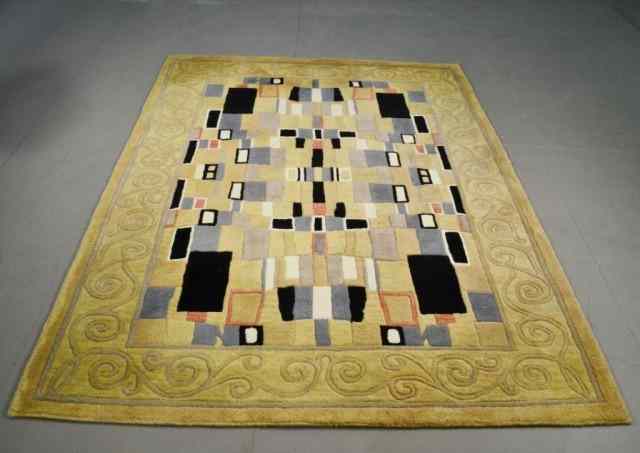 Appraisal: AREA RUG IN STYLE OF GUSTAVE KLIMTAttractive contemporary area rug