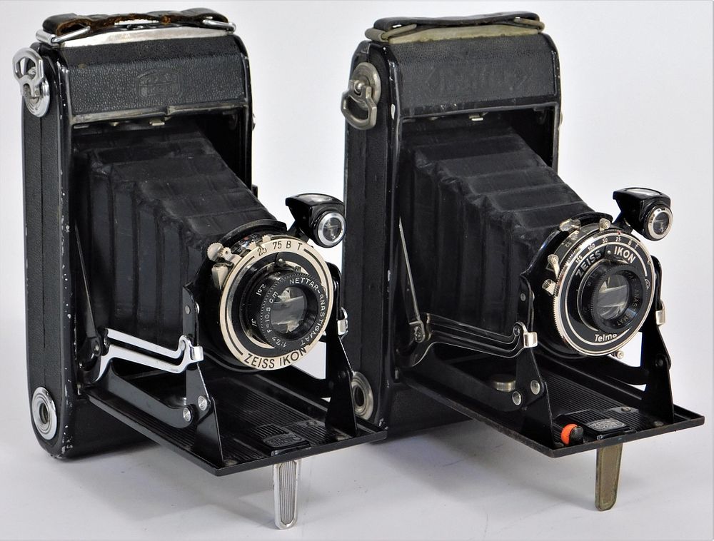 Appraisal: Lot of Zeiss Ikon Nettar Folding Cameras Lot of Zeiss