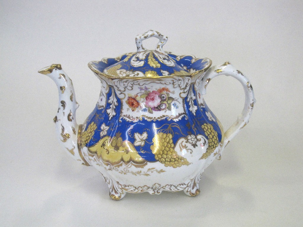 Appraisal: Rockingham porcelain teapot handpainted with bouquets of flowers on a