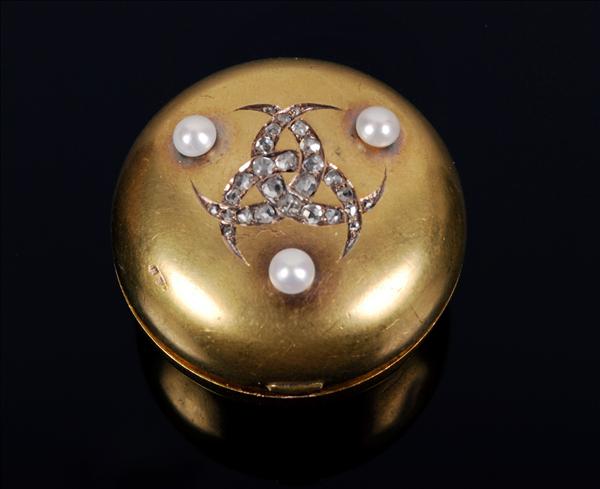 Appraisal: A French gold pearl and diamond pill box circa of