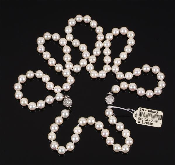 Appraisal: A single strand of uniform cultured pearls by Dianoor composed