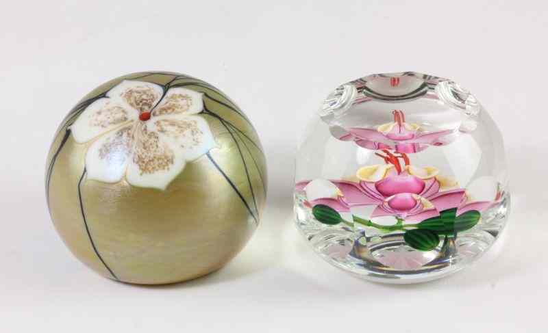 Appraisal: Two Fine Art Glass Paperweightsthe first a Theobroma Cacao flower