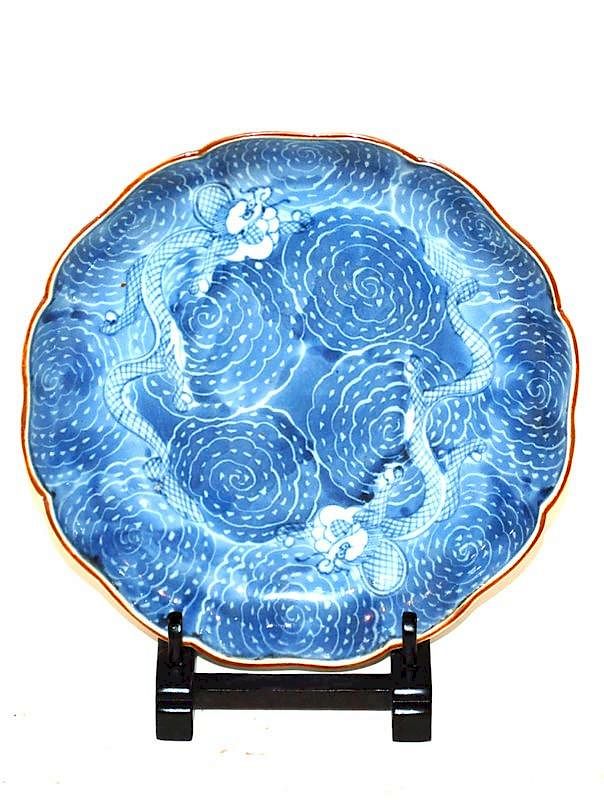 Appraisal: A Japanese Blue and White Glaze Dish with Dragons in