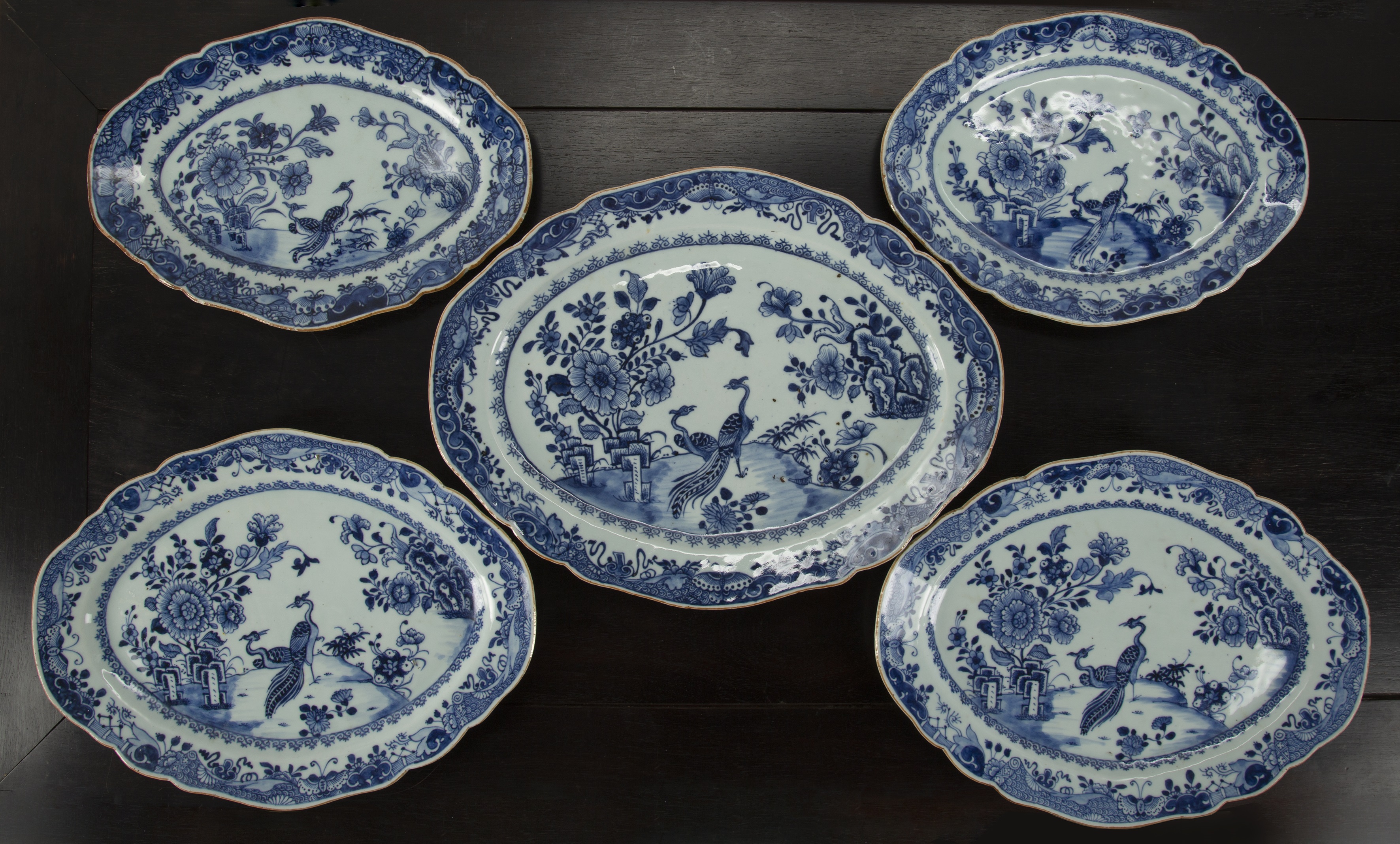 Appraisal: Set of five graduated blue and white serving dishesChinese th