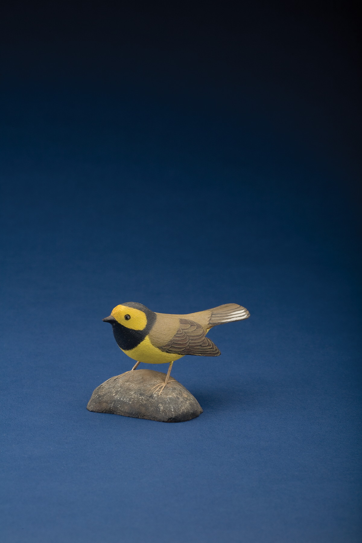 Appraisal: JESS BLACKSTONE AMERICAN - CARVED AND PAINTED HOODED WARBLER CIRCA