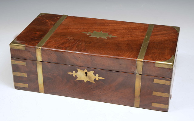 Appraisal: AN EARLY VICTORIAN MAHOGANY AND BRASS BOUND WRITING BOX with