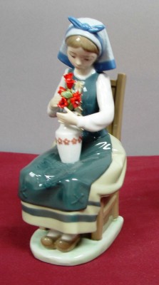 Appraisal: LLADRO - Flower Harmony - G Good condition