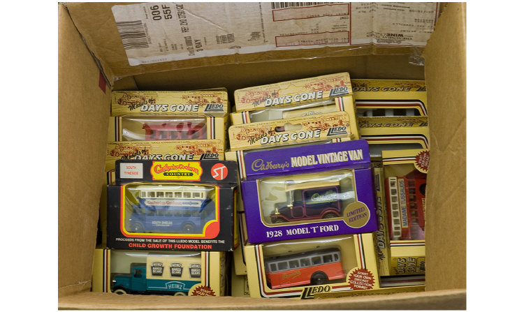 Appraisal: Box of Lledo Cars All boxed and all in very