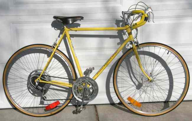 Appraisal: 's Schwinn Super Sport speed men's bicycle in excellent condition