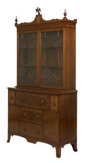 Appraisal: A FEDERAL STYLE MAHOGANY SECRETARY BOOKCASE A FEDERAL STYLE MAHOGANY