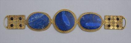 Appraisal: PERSIAN LAPIS AND GOLD BELT ELEMENT Hinged five-part belt with