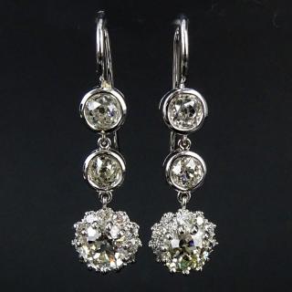 Appraisal: Approx Carat TW Old European Cut Diamond and Platinum Dangle