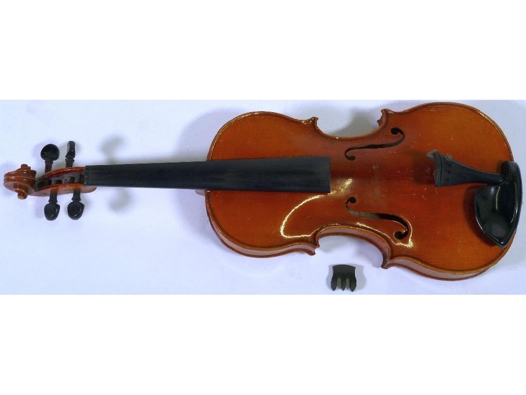 Appraisal: LATE TWENTIETH CENTURY VIOLIN with two piece cm back lacks