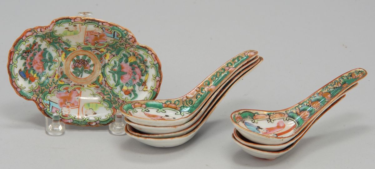 Appraisal: SEVEN CHINESE EXPORT ROSE MEDALLION PORCELAIN SPOONS th CenturyWith one