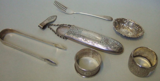 Appraisal: Silver comprising a Victorian spectacles case with engraved decoration Birmingham