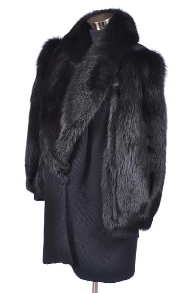 Appraisal: A FOX FUR AND WOOL JACKET BY LISAL