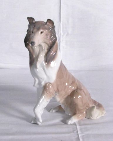 Appraisal: Lladro figurine Collie issued in retired in tall