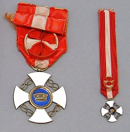 Appraisal: Knight members medal for the Order of the Crown with