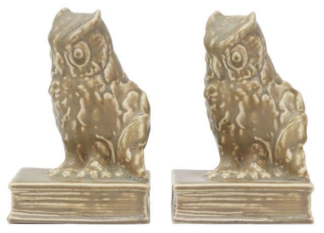 Appraisal: pair American Arts and Crafts pottery owl bookends Rookwood Pottery