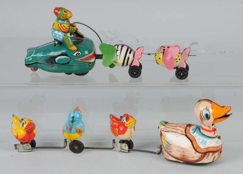 Appraisal: Lot of Tin Animal Wind-Up Toys Description Japanese Working Includes