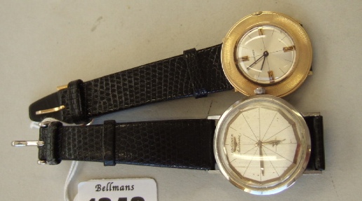 Appraisal: A gentleman's gold circular cased Longines wristwatch the circular silvered