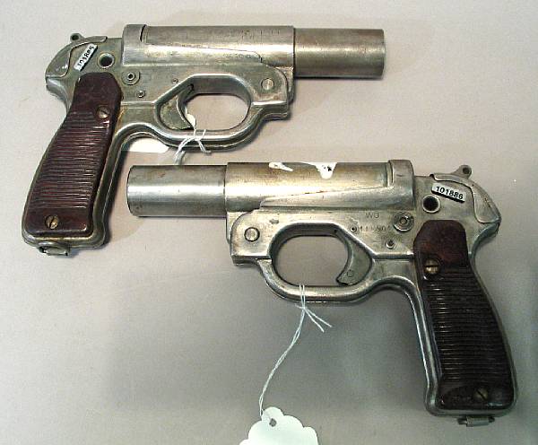 Appraisal: A lot of two German Model LP flare pistols Serial