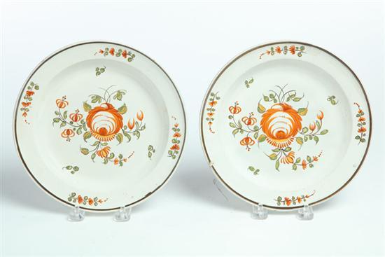 Appraisal: TWO LEEDS TYPE PLATES England early th century softpaste Orange